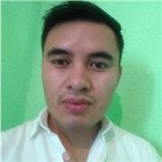 Un profesor atento a las necesidades del alumno o alumna y buscador de estrategias para guiar al educando